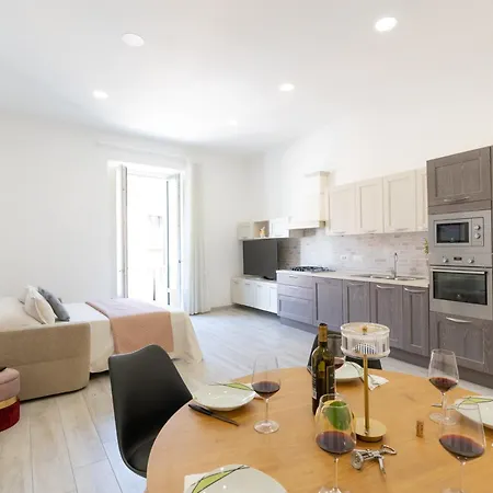 Piazza Tasso Bed and breakfast 3*