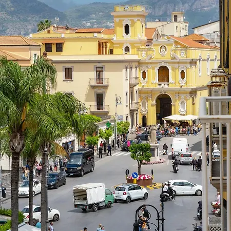 Piazza Tasso Bed and breakfast